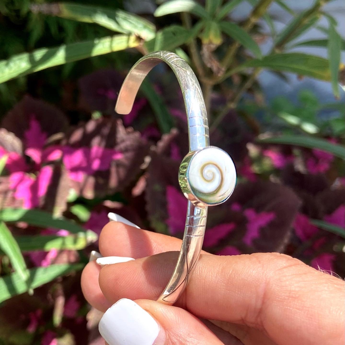 Handmade Sterling Silver925 bracelet with a shiva eye shell